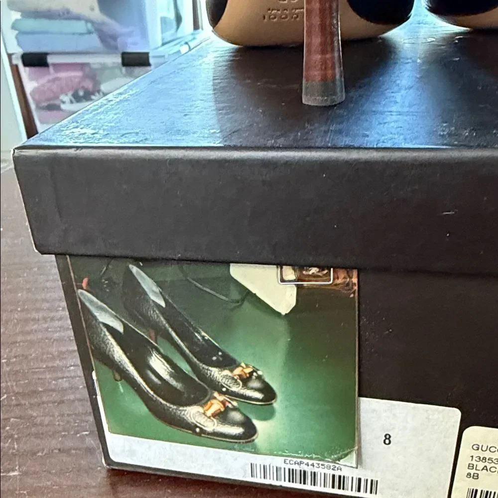 Gucci Black Leather Heels with Brown Accents